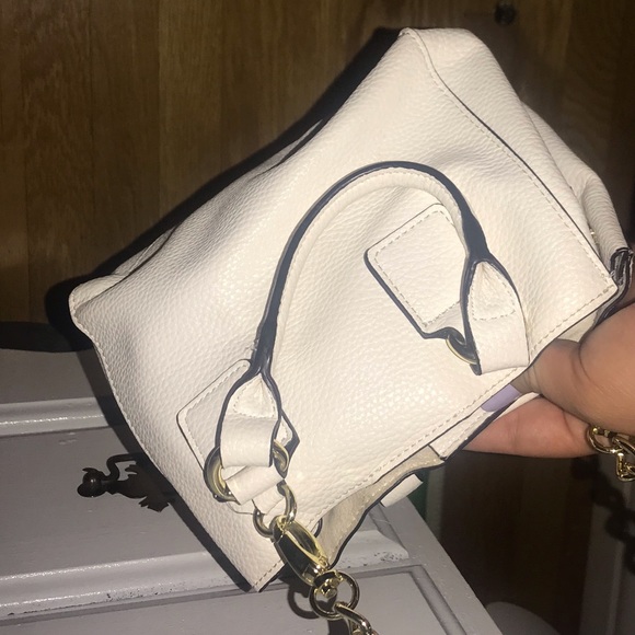 Steve Madden purse. - Picture 3 of 4